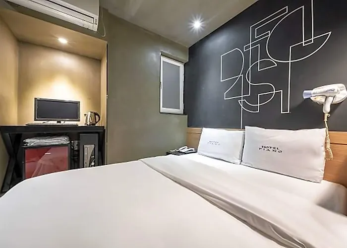 Seongbuk Piano Hotel