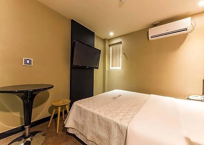Seongbuk Piano Hotel Seúl